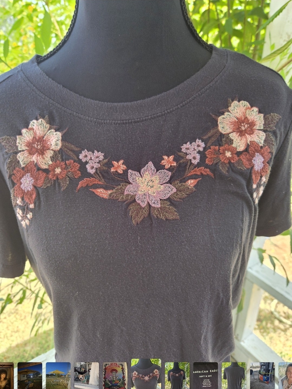 American Eagle Outfitters Grey Short-Sleeve Tee with Floral Embroidery